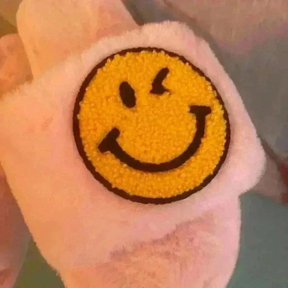 Fuzzy Slipper sSet of 2 Size 6.5 Smiley Face Open Toe Rainbow Mule - Picture 10 of 13